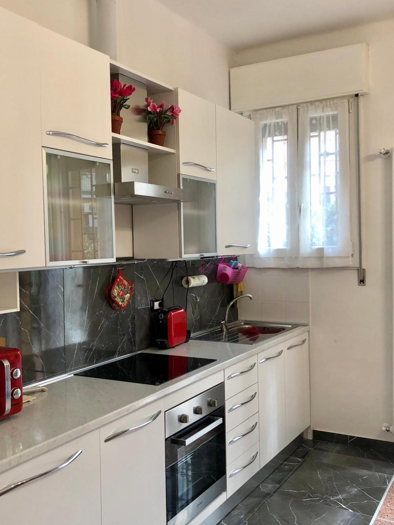 Dimora Sterlizia Zona Fiera S Donato Apartamento Bolonha Exterior foto